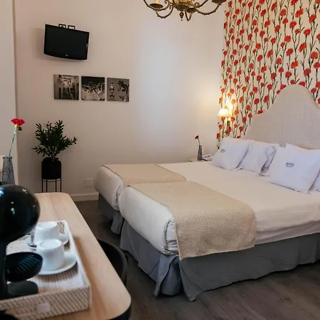 Отель Hotel Sevilla 2*