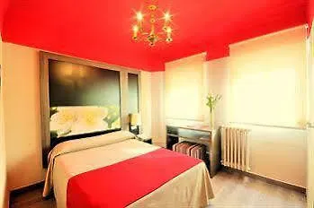 فندق Hotel Sevilla 2*